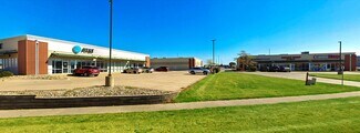 More details for 402-556 Indian Head Dr, Mason City, IA - Retail for Lease