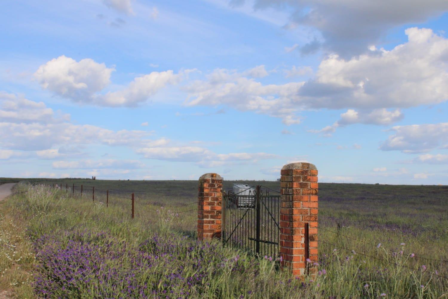 Land in Sierra de Fuentes for sale Building Photo- Image 1 of 14