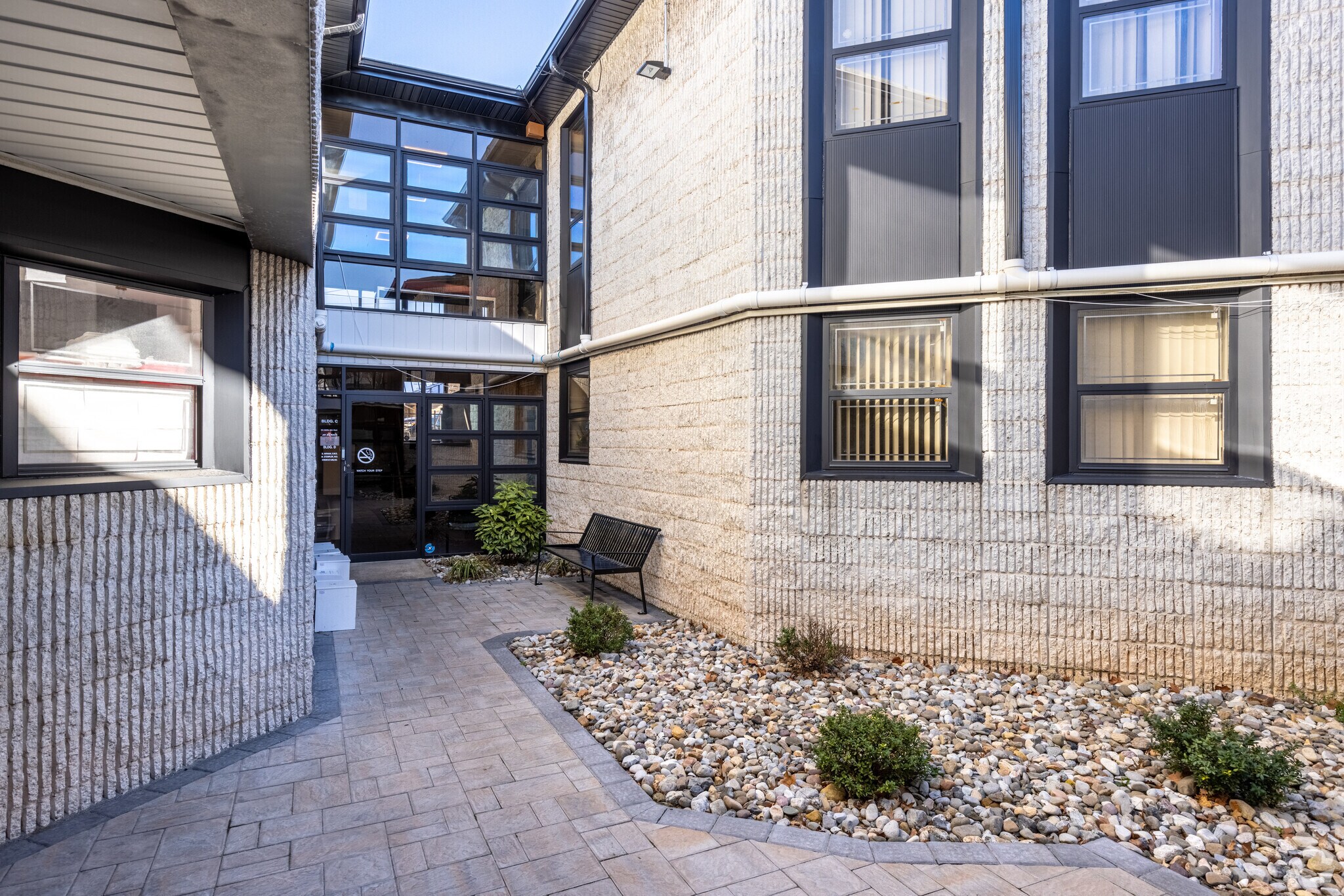 2627 Hylan Blvd, Staten Island, NY 10306 Medical Space For Lease