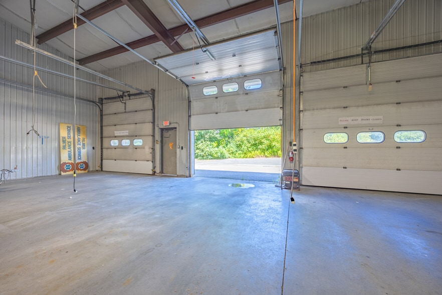 4 Shearer St, Palmer, MA for sale - Building Photo - Image 3 of 24