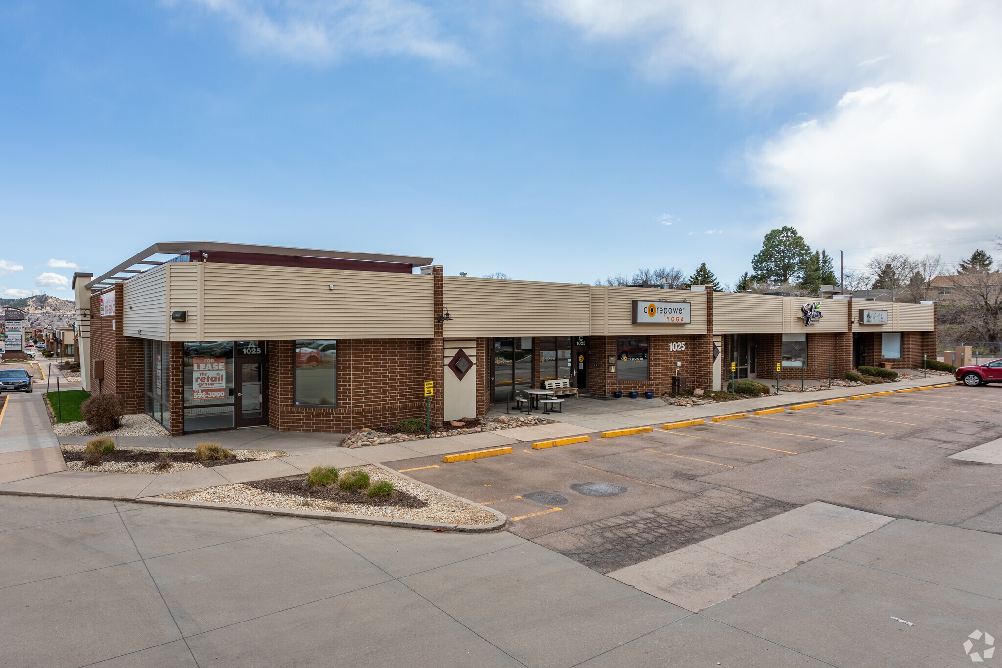 1025 W Garden Of The Gods Rd, Colorado Springs, CO for lease Primary Photo- Image 1 of 4