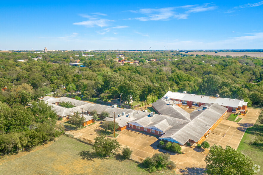 123 Lions Club Park Rd, Lancaster, TX for sale - Aerial - Image 1 of 4