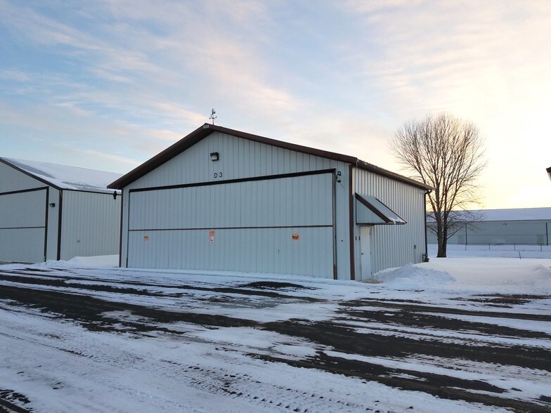 4802 Domain Dr, Menomonie, WI for sale - Building Photo - Image 1 of 1