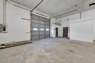 104 S John St, Wilmington, DE for lease Interior Photo- Image 2 of 18