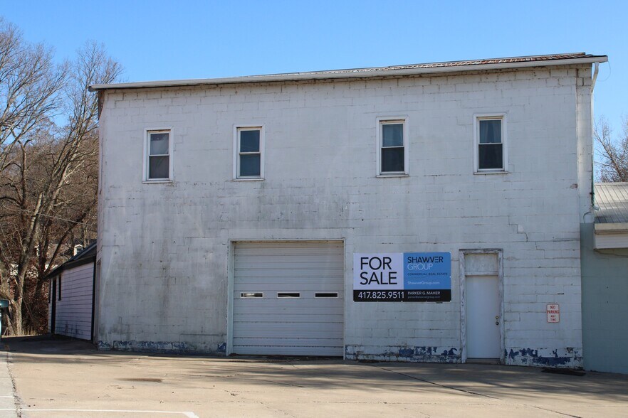 366 Main St, Weston, MO 64098 Downtown Corner Property