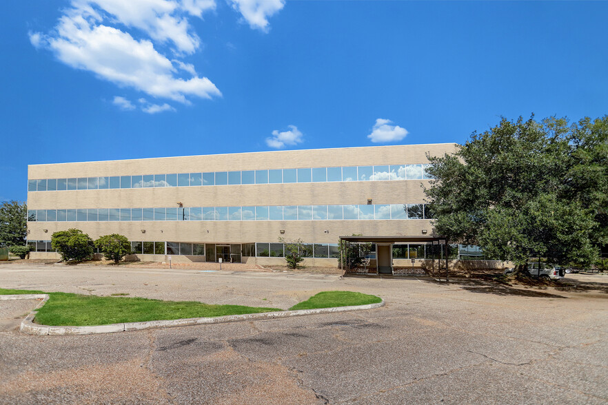 15603 Kuykendahl Rd, Houston, TX for lease - Primary Photo - Image 2 of 16