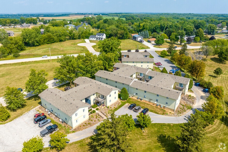 73 Manor Dr, Park View, IA for sale - Aerial - Image 2 of 9