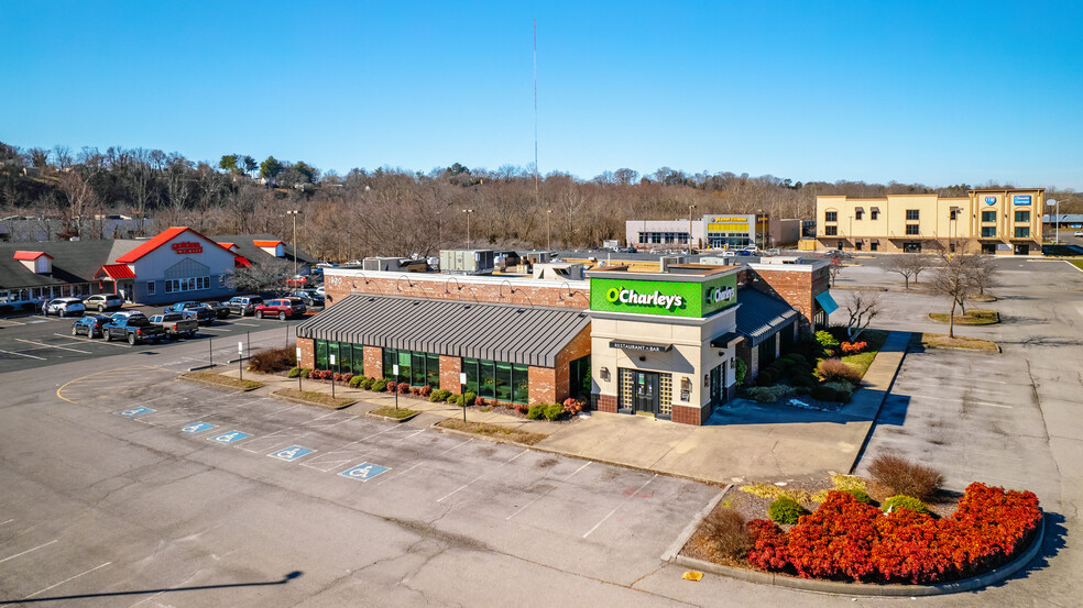 1920 N Eastman Rd, Kingsport, TN for lease - Building Photo - Image 1 of 12