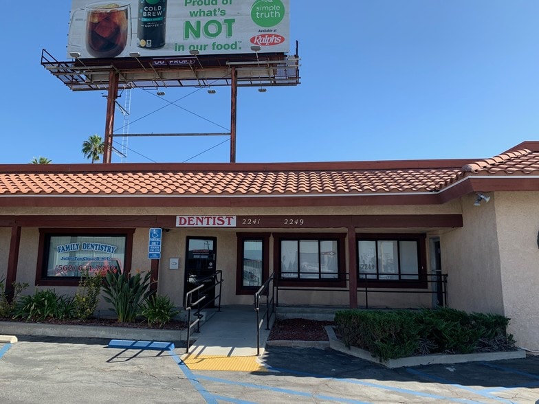 2241-2249 W Whittier Blvd, La Habra, CA for lease - Interior Photo - Image 3 of 10