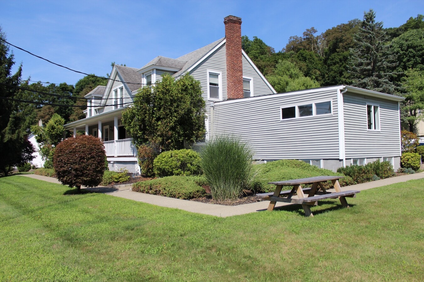 250 E Main St, Jefferson Valley, NY 10535