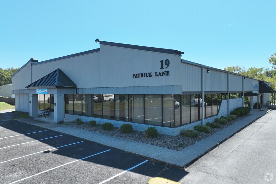 19 Patrick Ln, Poughkeepsie, NY for sale - Primary Photo - Image 1 of 1