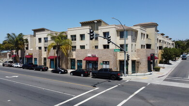 1440 S Escondido Blvd, Escondido, CA for lease Building Photo- Image 1 of 3