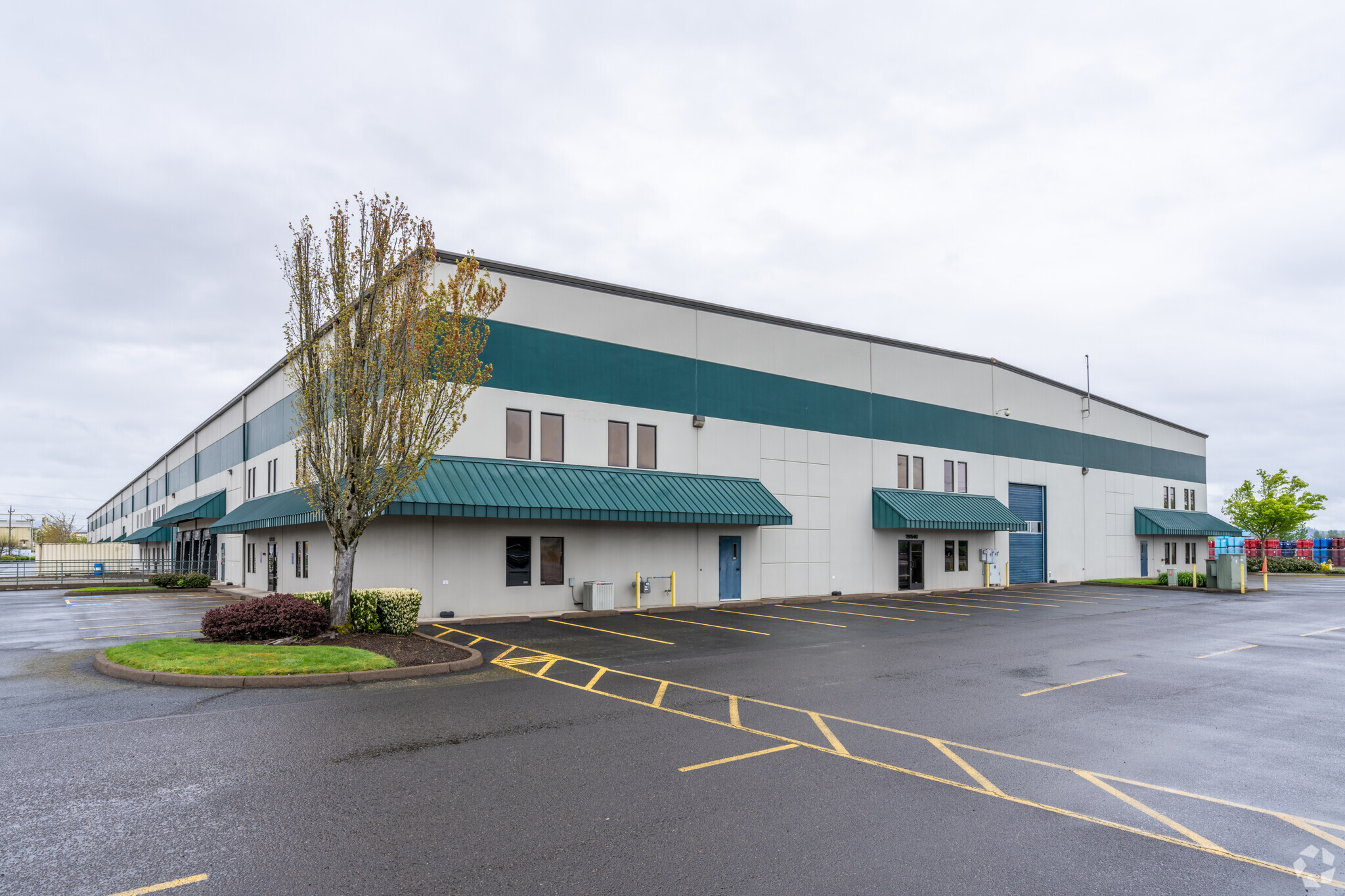 29548 Airport Rd, Eugene, OR for lease Primary Photo- Image 1 of 6