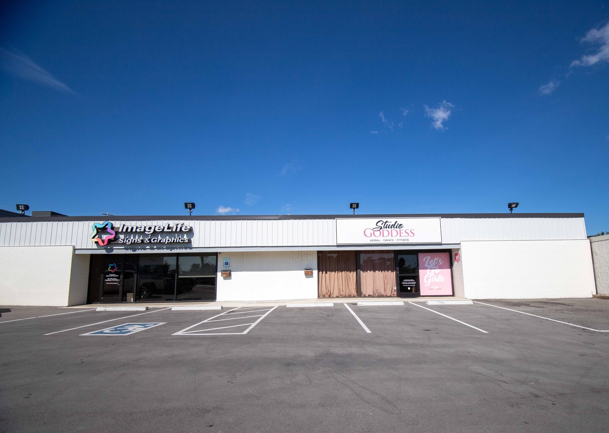 919-921 8th Ave S, Nashville, TN for lease Building Photo- Image 1 of 6