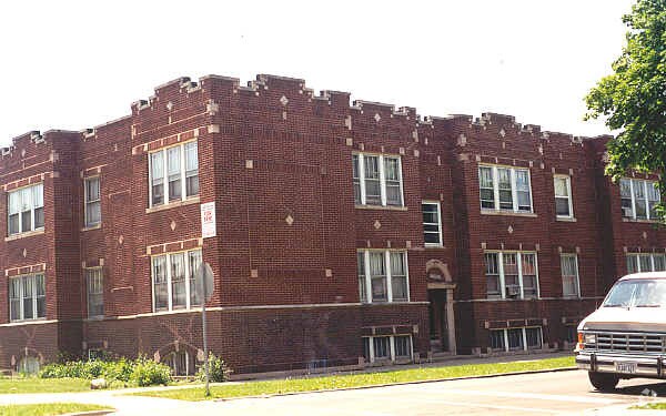 6355-6357 S Francisco Ave, Chicago, IL for sale Primary Photo- Image 1 of 4