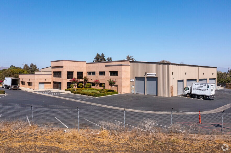 800 & 810 Salinas Rd, San Juan Bautista, CA for sale - Primary Photo - Image 1 of 1