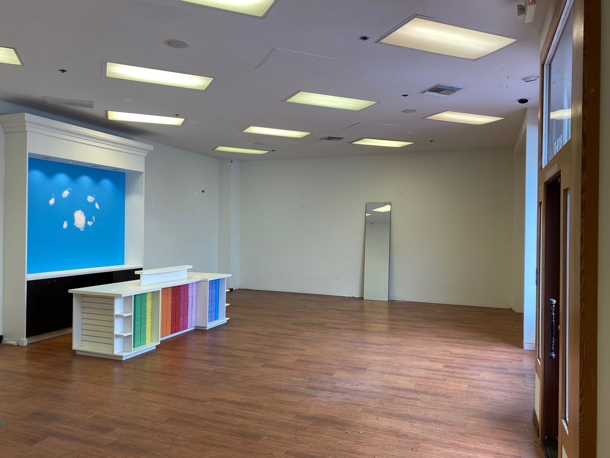 209-651 Paseo Nuevo, Santa Barbara, CA for lease Building Photo- Image 1 of 4