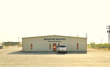 109 S East Ave, Kermit, TX for lease Building Photo- Image 2 of 4