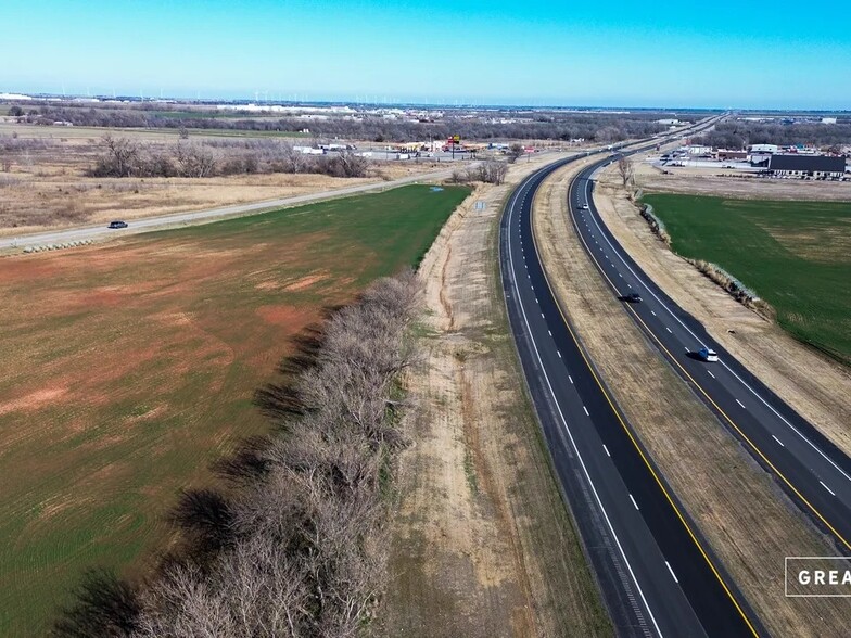 E Randolph Ave, Enid, OK for sale - Building Photo - Image 1 of 12