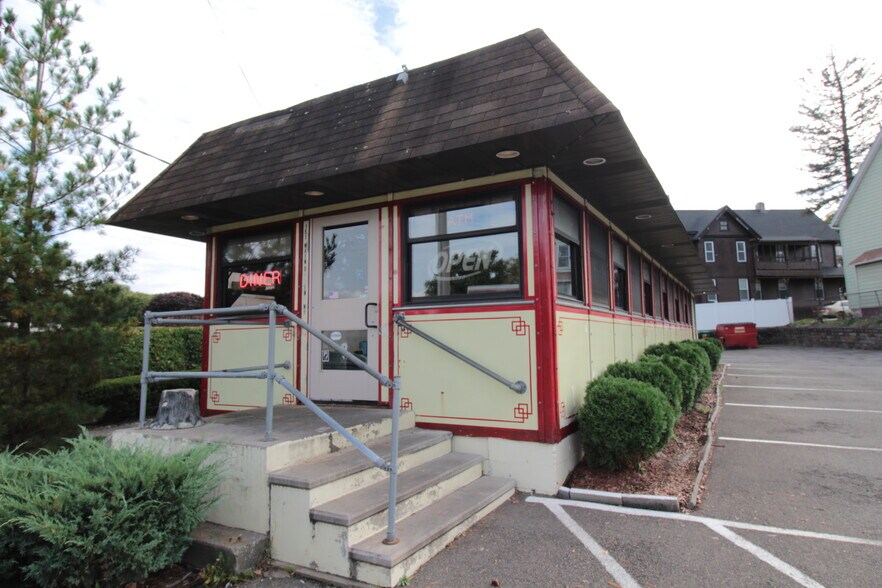 151 Main St, Binghamton, NY for sale - Building Photo - Image 2 of 28