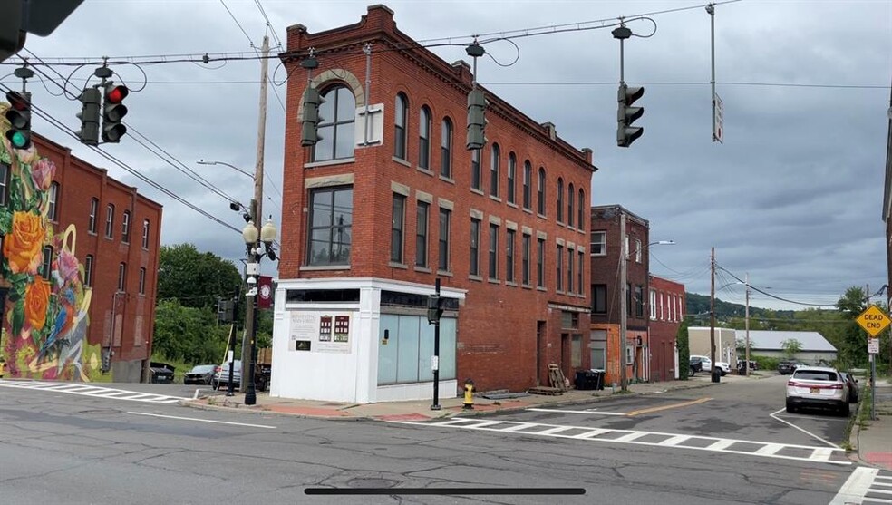 263 Main St, Johnson City, NY for lease - Building Photo - Image 1 of 4