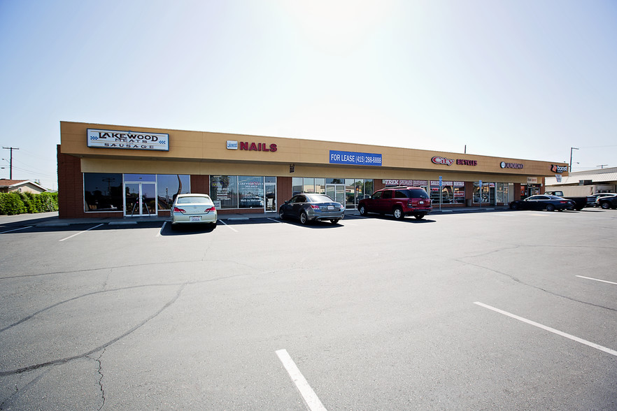 300 N Ham Ln, Lodi, CA for lease - Building Photo - Image 2 of 4