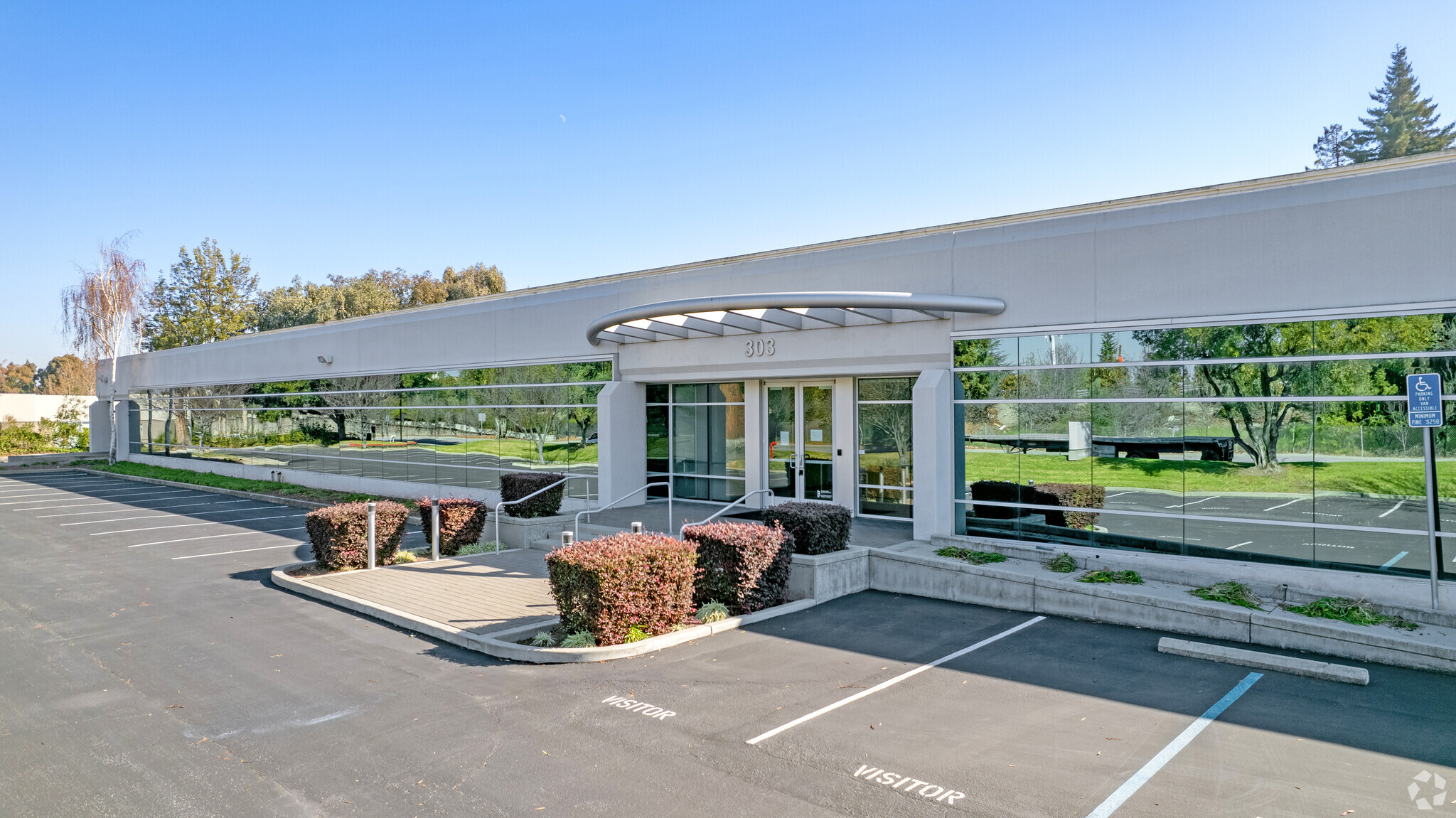 303 Ravendale Dr, Mountain View, CA for lease Building Photo- Image 1 of 18