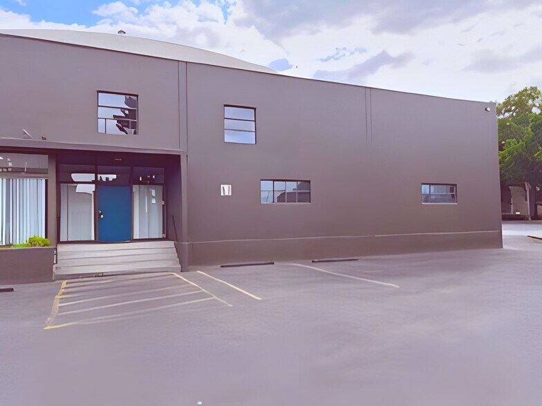 3150 NW 31st Ave, Portland, OR for lease - Building Photo - Image 3 of 9