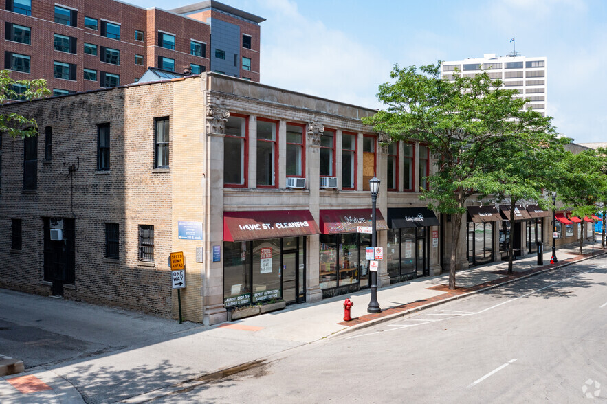 518 Davis St, Evanston, IL for lease - Building Photo - Image 1 of 5