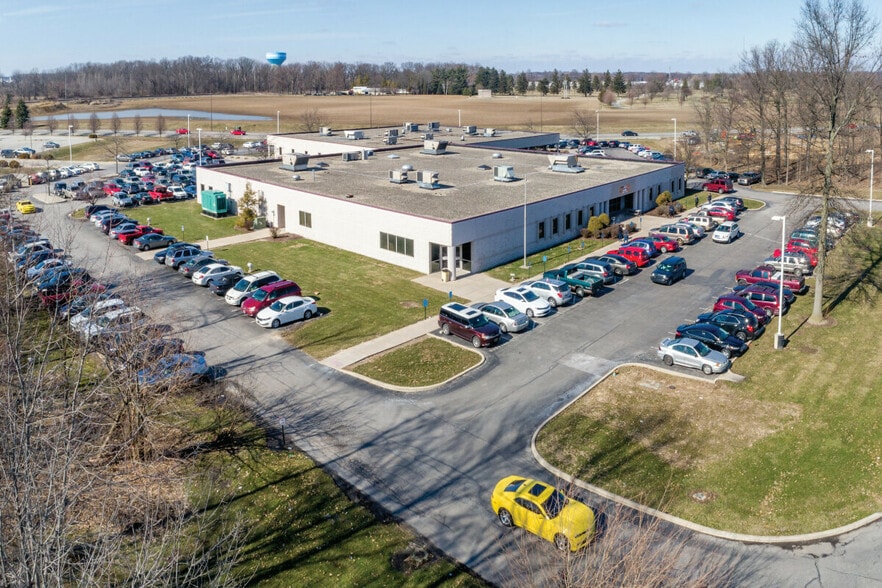 2828 Enterprise Dr, Anderson, IN for sale - Building Photo - Image 2 of 5