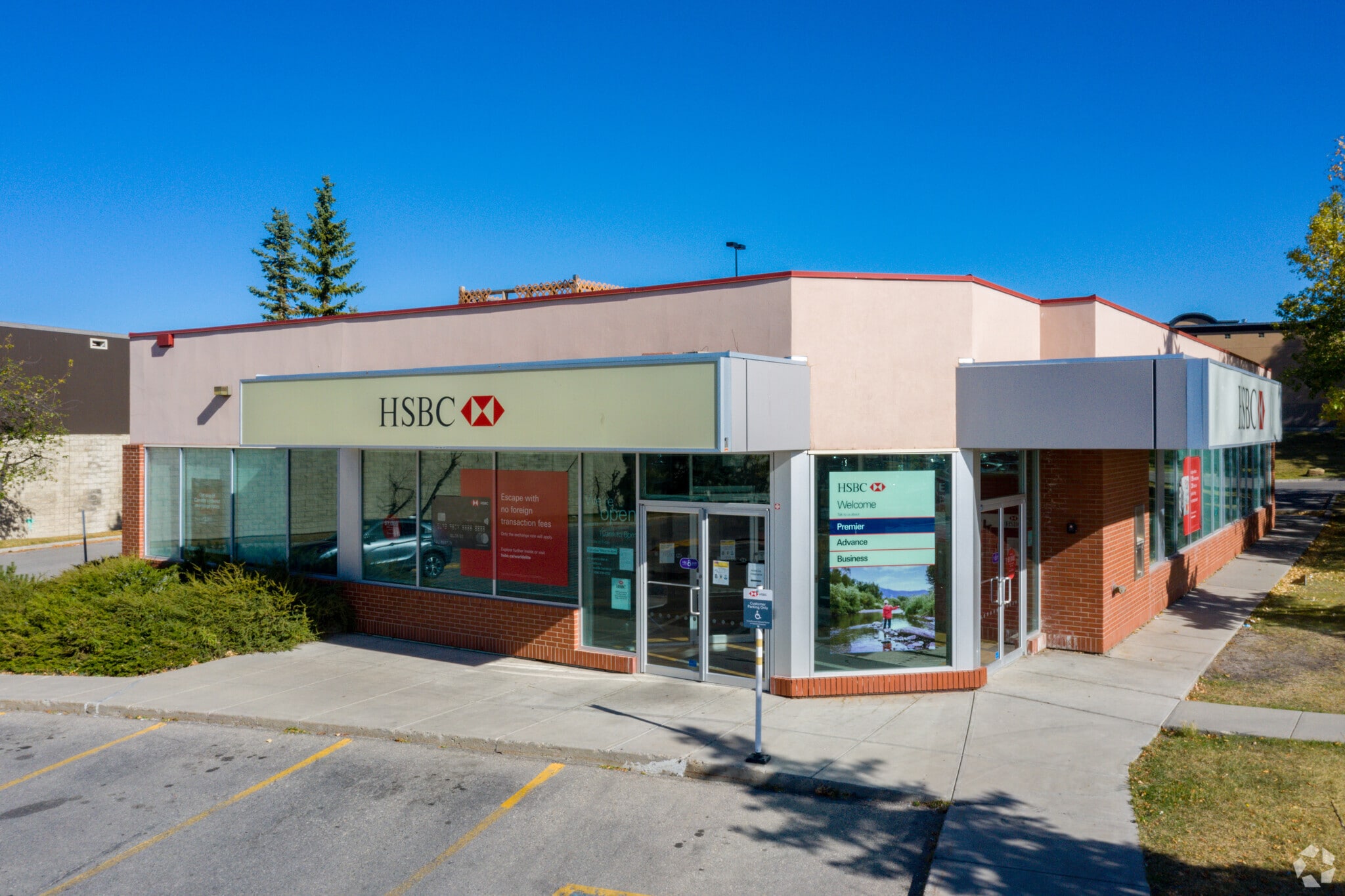 75 Crowfoot Cres NW, Calgary, AB for lease Primary Photo- Image 1 of 5
