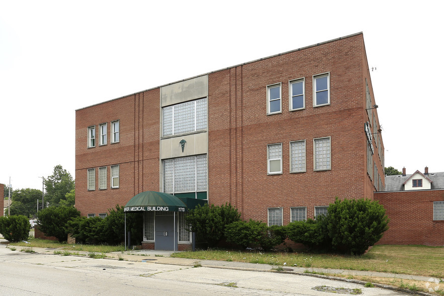 11710 Shaker Blvd, Cleveland, OH for lease - Building Photo - Image 2 of 2