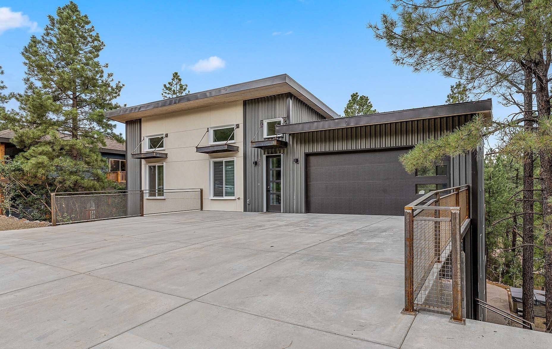 775 E Ponderosa Pky, Flagstaff, AZ for sale Primary Photo- Image 1 of 14