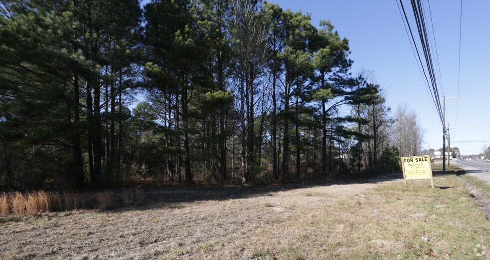 Jefferson Davis Hwy, Colonial Heights, VA for sale - Primary Photo - Image 1 of 1
