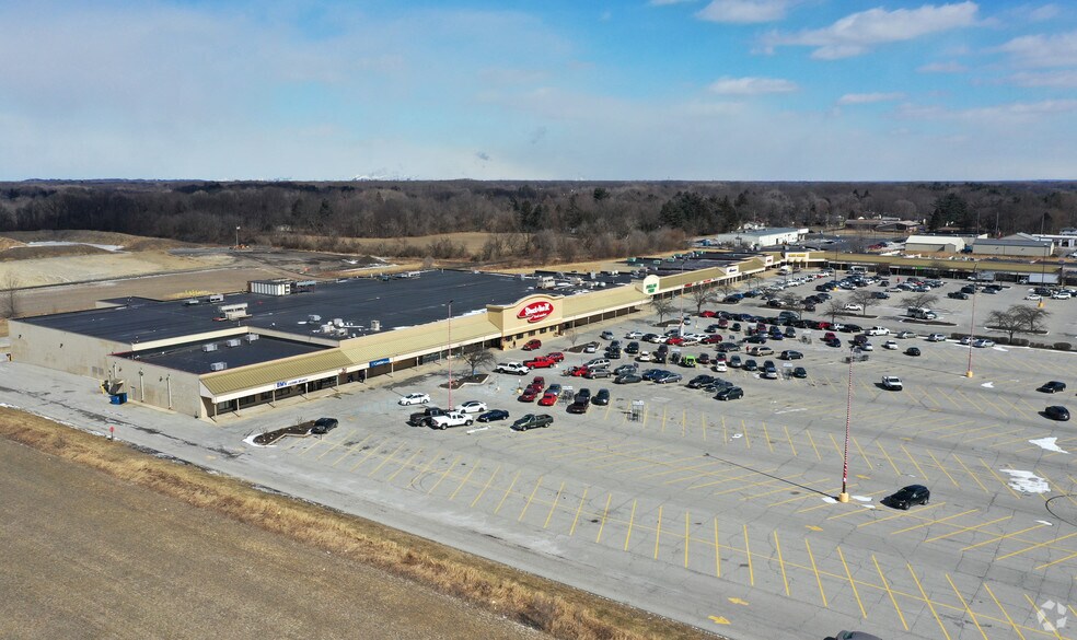 7744-7868 E Ridge Rd, Hobart, IN for sale - Primary Photo - Image 1 of 1