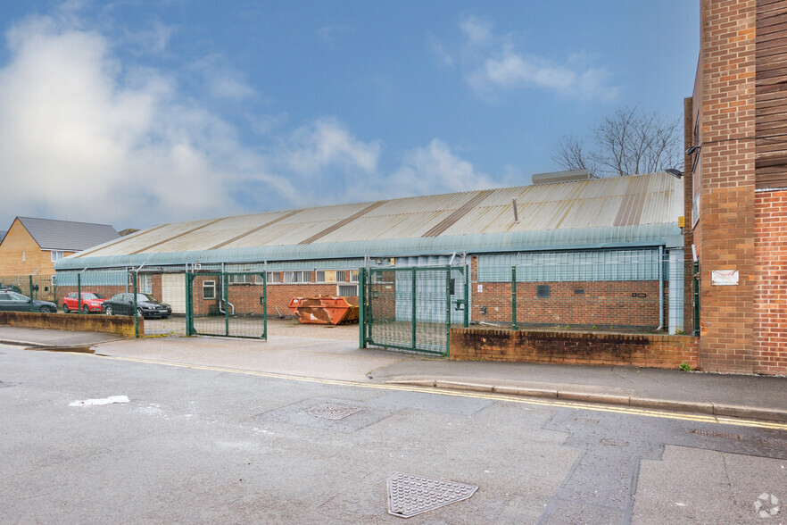 79 Curzon St, Burton On Trent for sale - Building Photo - Image 3 of 3