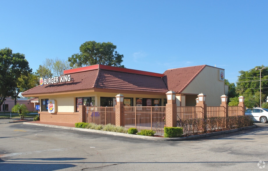 2201 S University Dr, Fort Lauderdale, FL for sale - Building Photo - Image 2 of 2