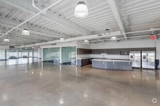 6 Montgomery Village Ave, Gaithersburg, MD for lease Interior Photo- Image 2 of 5