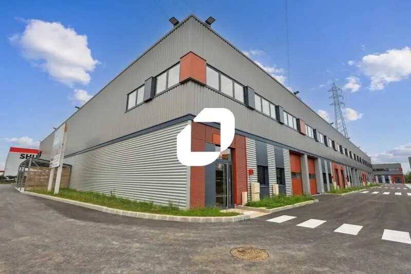 Office in Corbeil-Essonnes for lease Building Photo- Image 1 of 12