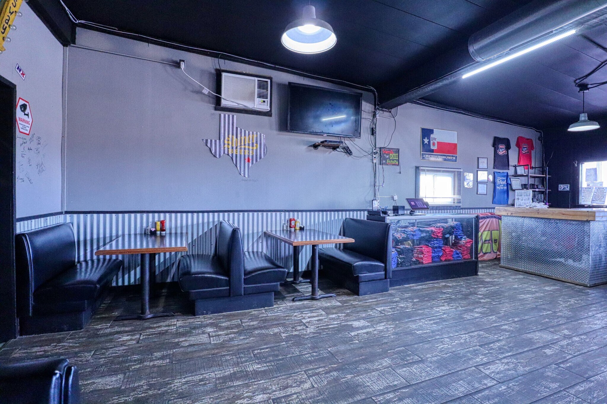 1380 Highway 67, Alvarado, TX 76009 Route 67 Bar and Grill