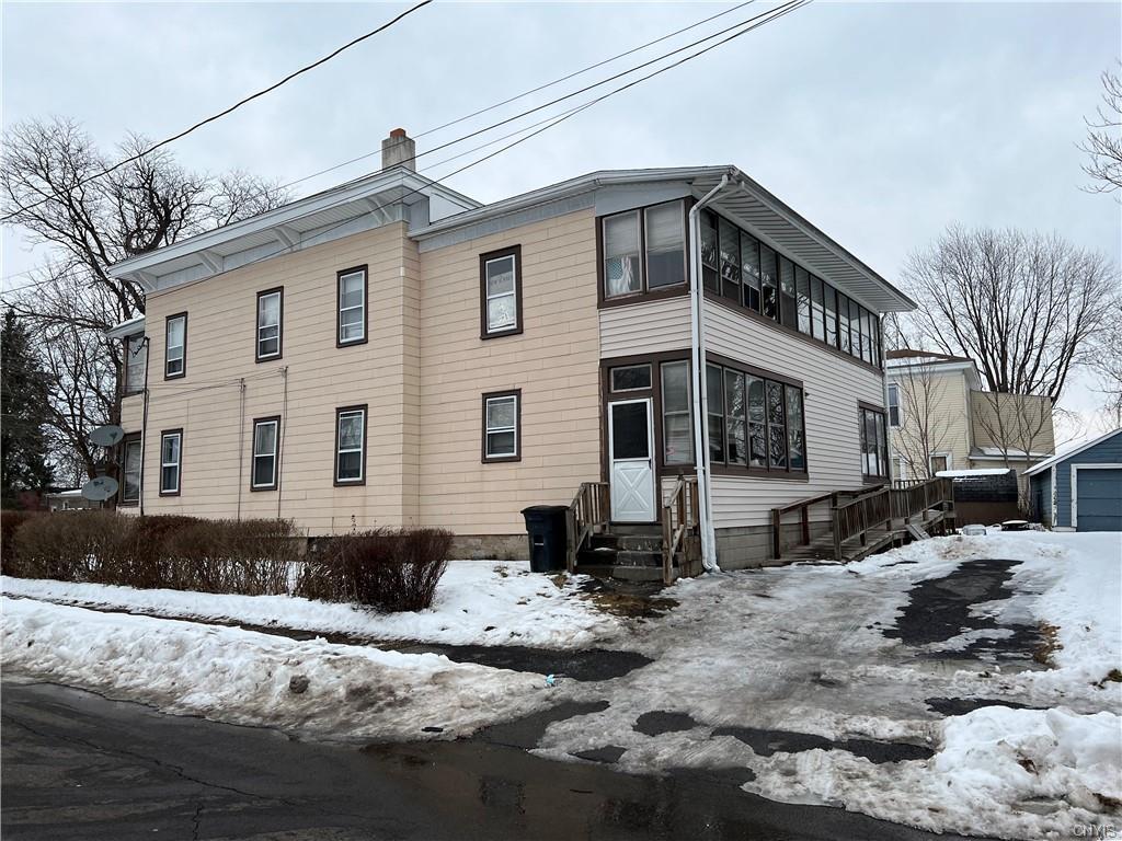 207 W Ellis St  