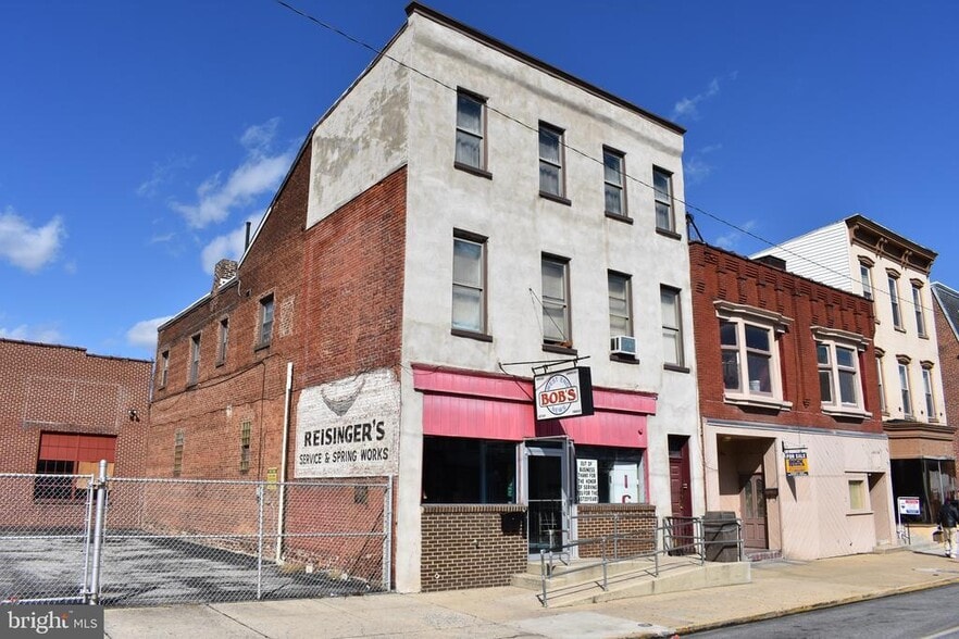 637 W Market St, York, PA 17401