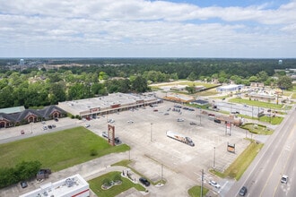142 S Main St, Lumberton, TX - AERIAL  map view