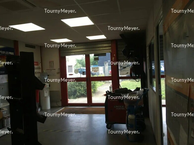 Flex in Mérignac for lease - Building Photo - Image 2 of 7