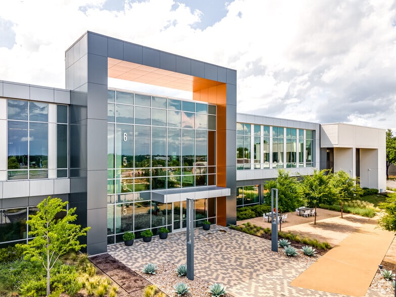 6600 Chase Oaks Blvd, Plano, TX for lease - Building Photo - Image 3 of 17