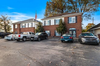 9304 New Lagrange Rd, Louisville, KY for lease Building Photo- Image 2 of 16