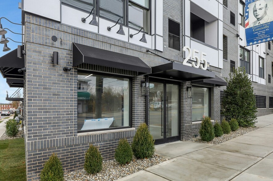 255 Ridge Rd, Lyndhurst, NJ for lease - Building Photo - Image 2 of 6