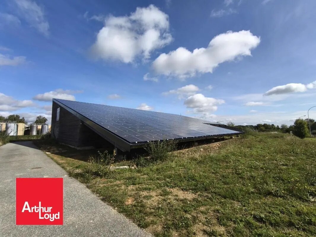 Flex in Thiron-Gardais for lease Building Photo- Image 1 of 7