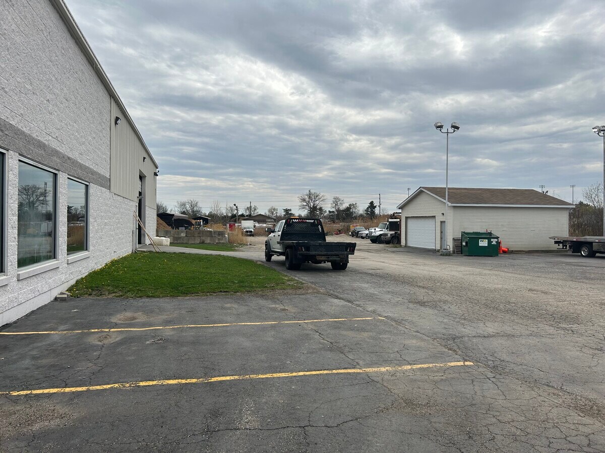 27W261301 North Ave, West Chicago, IL 60185