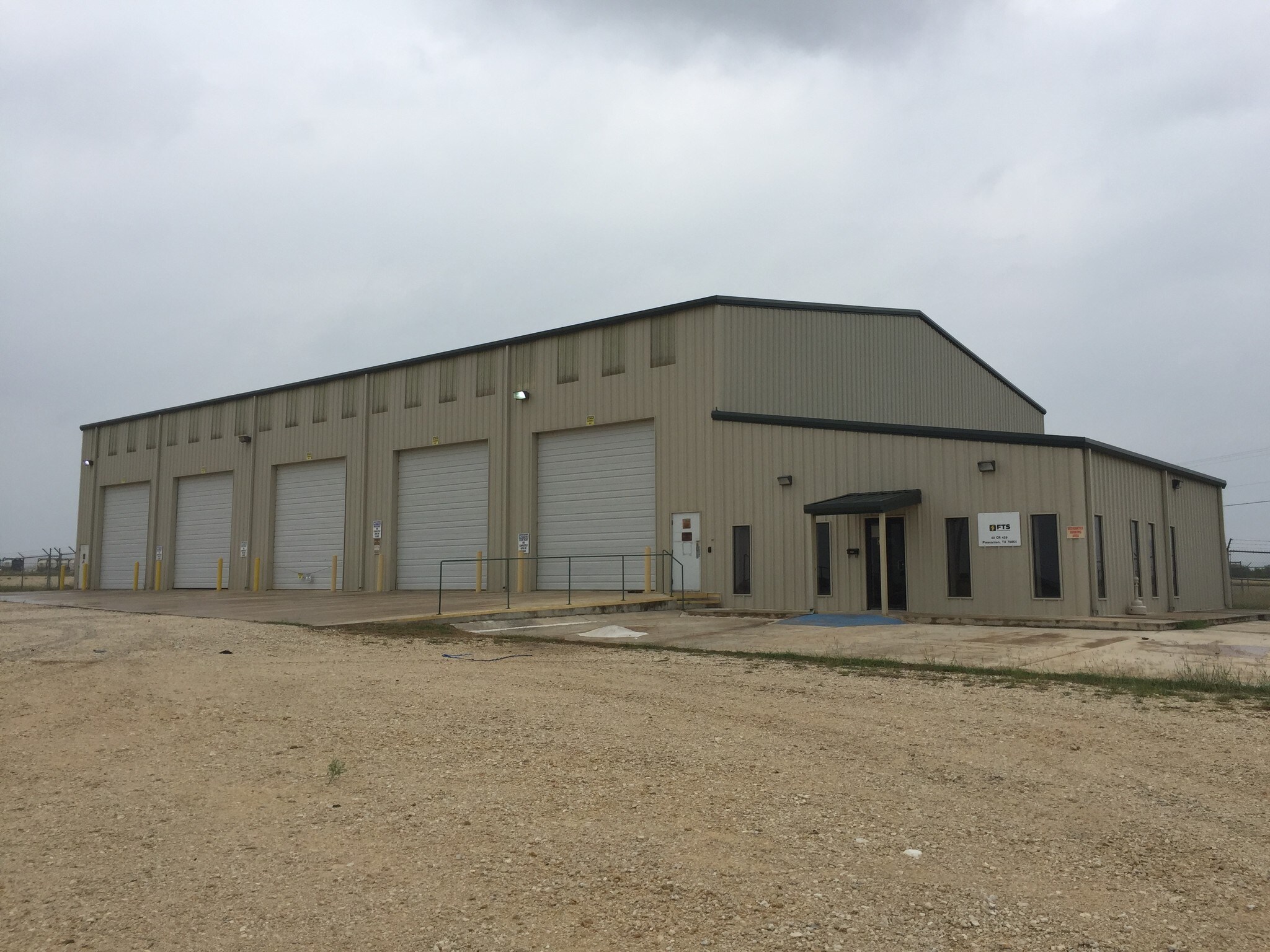 40 County Road 429, Pleasanton, TX for sale Primary Photo- Image 1 of 1